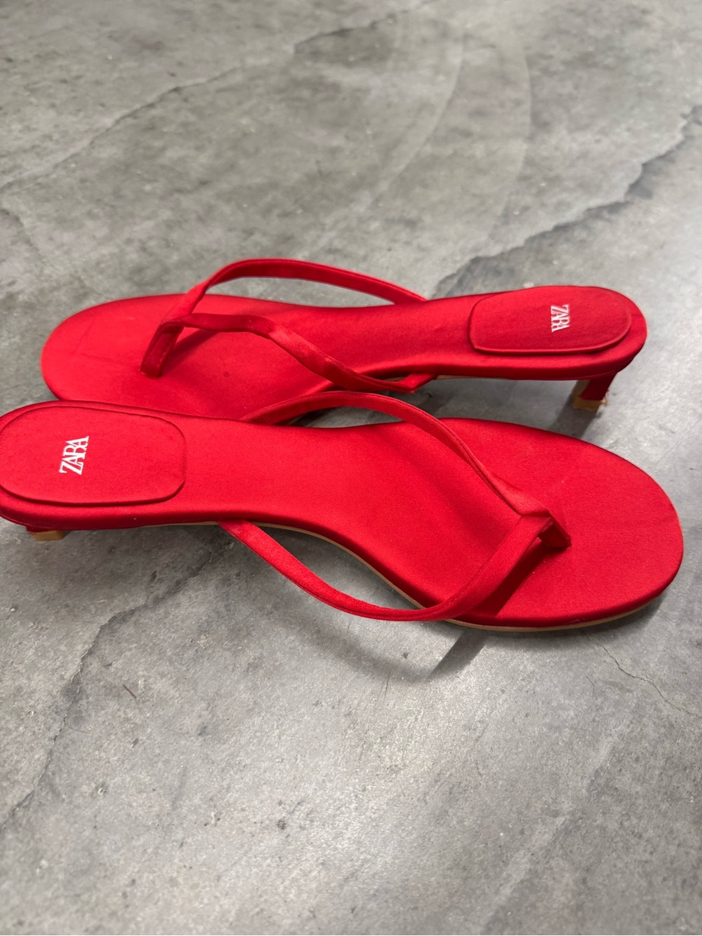 Women’s Red Low Heel Flip Sandal , Chic Kitten Heel Zara